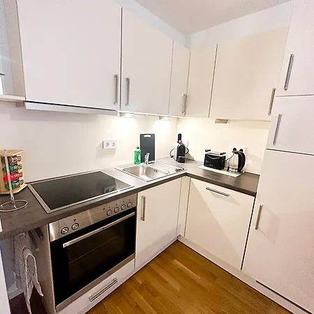 Apartament Seductive 1-room Apt, Centre Of Stuttgart