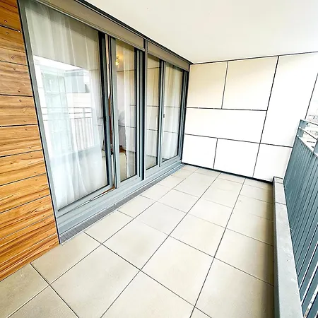 Seductive 1-room Apt, Centre Of